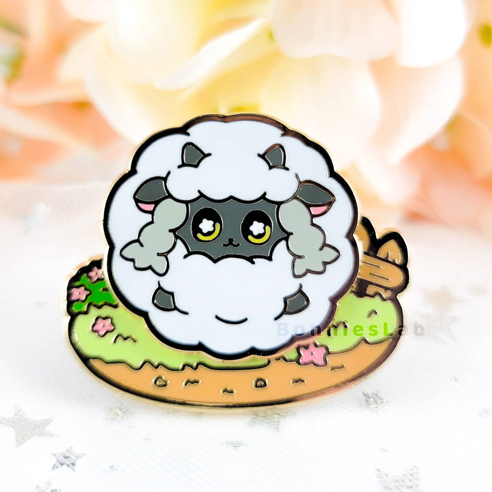 Enamel Pin - Spinning Wooloo