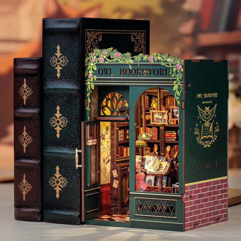 Book Nook Kit - Owl Bookstore