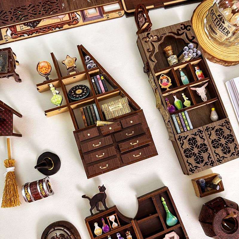 Book Nook Kit - Magic Pharmacist