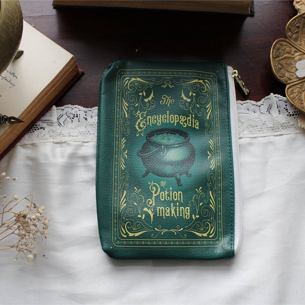 Pouch Purse - The Encyclopedia of Potion Making