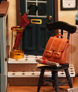 Book Nook Kit - Kiki's Magic Emporium