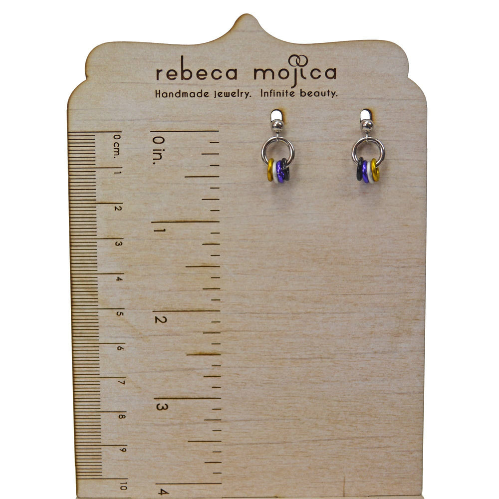 Pridemaille Tiny Hoop Earring - Nonbinary