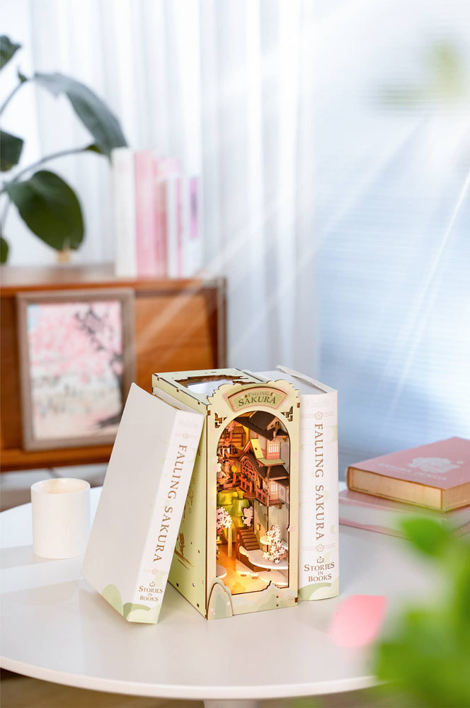 Book Nook Kit - Falling Sakura