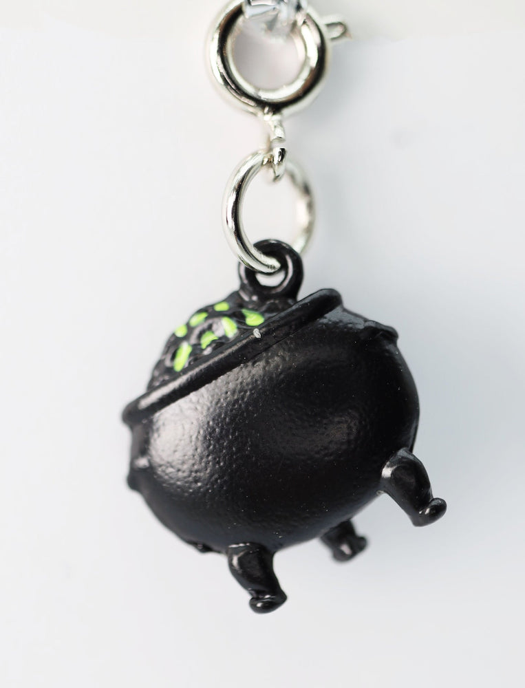 Traveler's Trinkets - Cauldron Charm
