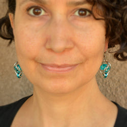 Chainmaille D20 Earrings - Ombre Green