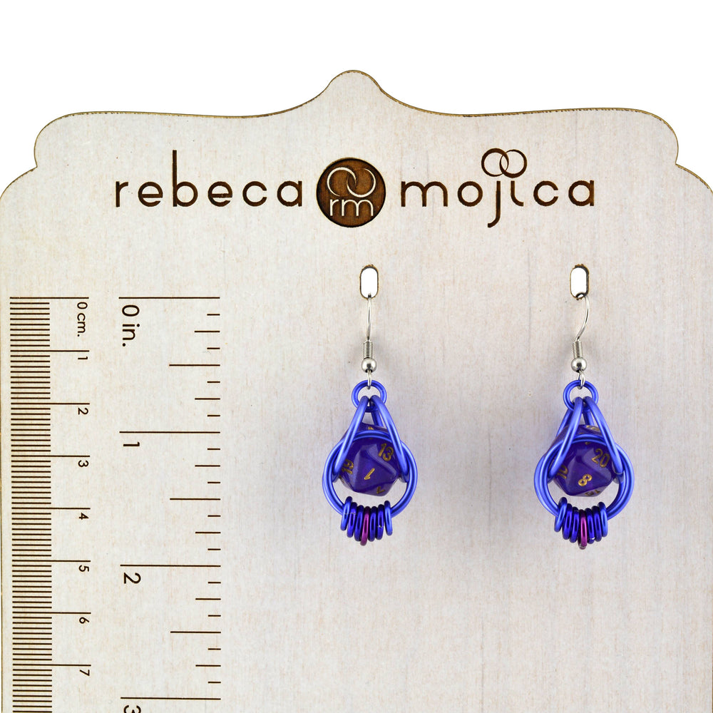 Chainmaille D20 Earrings - Purple Magic