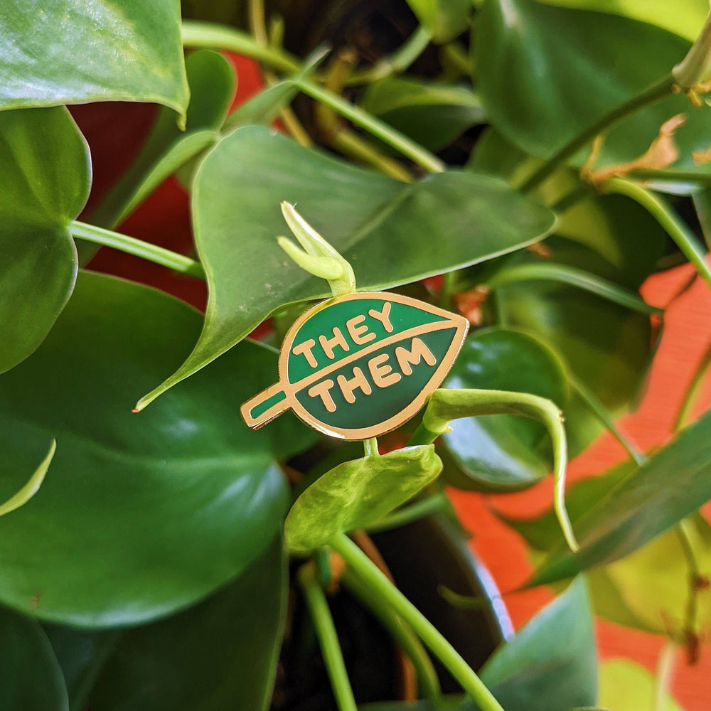 Enamel Pin - Pronoun Leaf (They/Them)