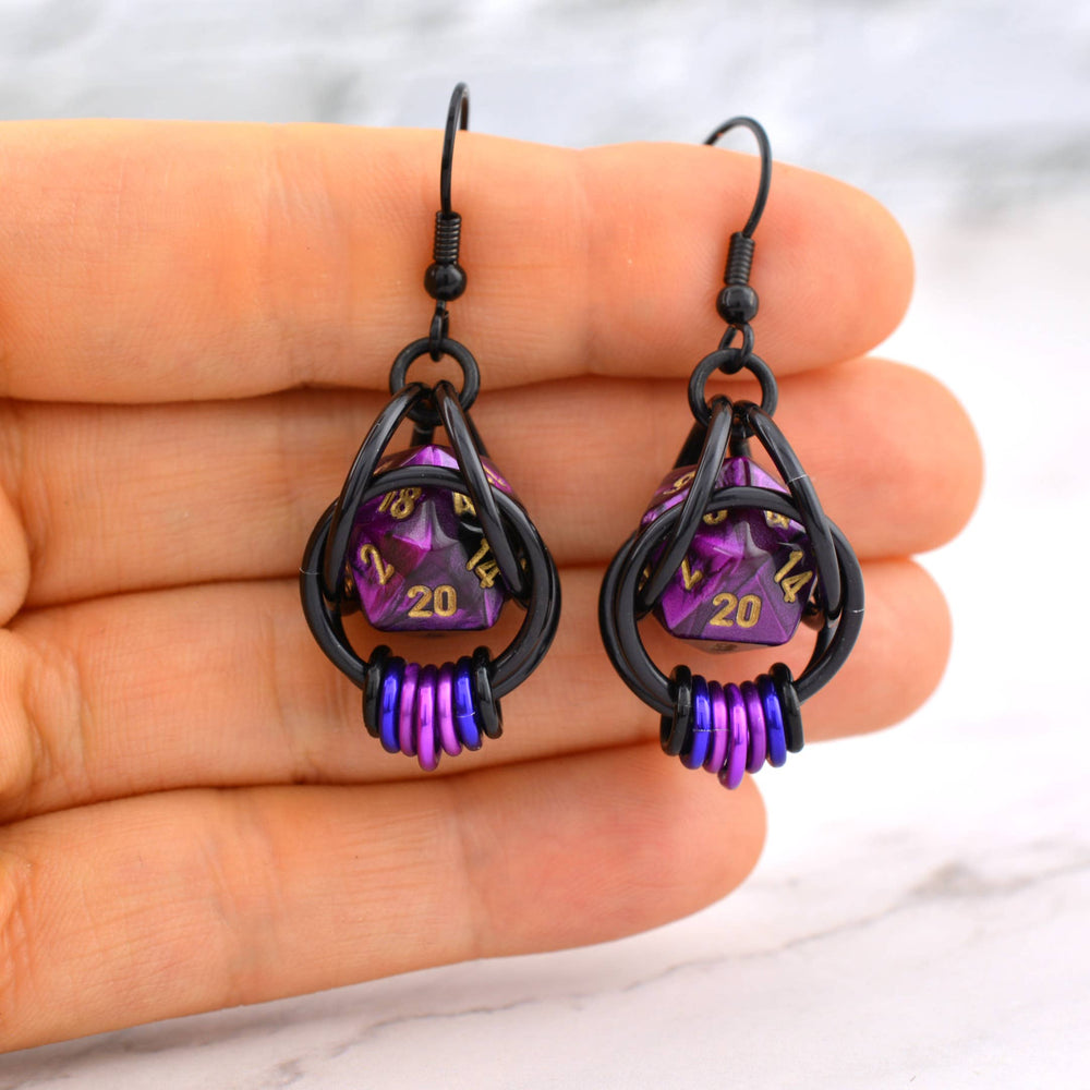 Chainmaille D20 Earrings - Purple Goth