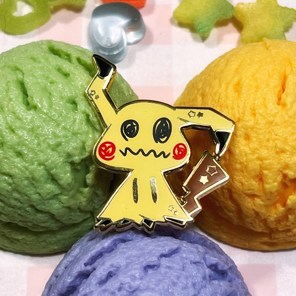 Pokemon Enamel Pin - Mimikyu