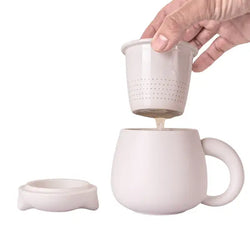 Mug with Infuser and Lid - White Cat