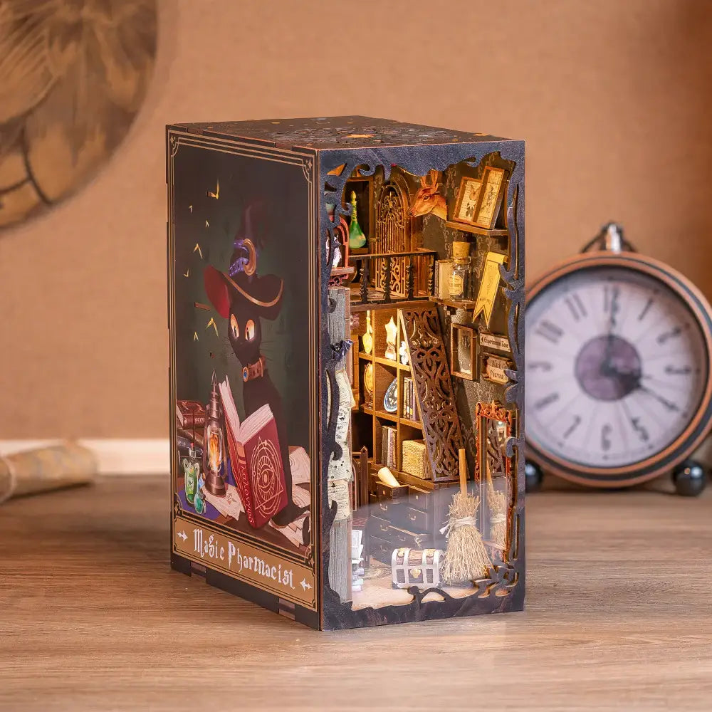 Book Nook Kit - Magic Pharmacist