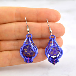 Chainmaille D20 Earrings - Purple Magic