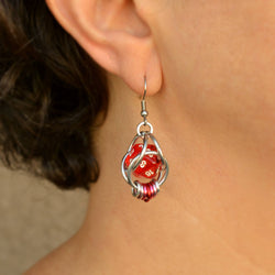 Chainmaille D20 Earrings - Ombre Red