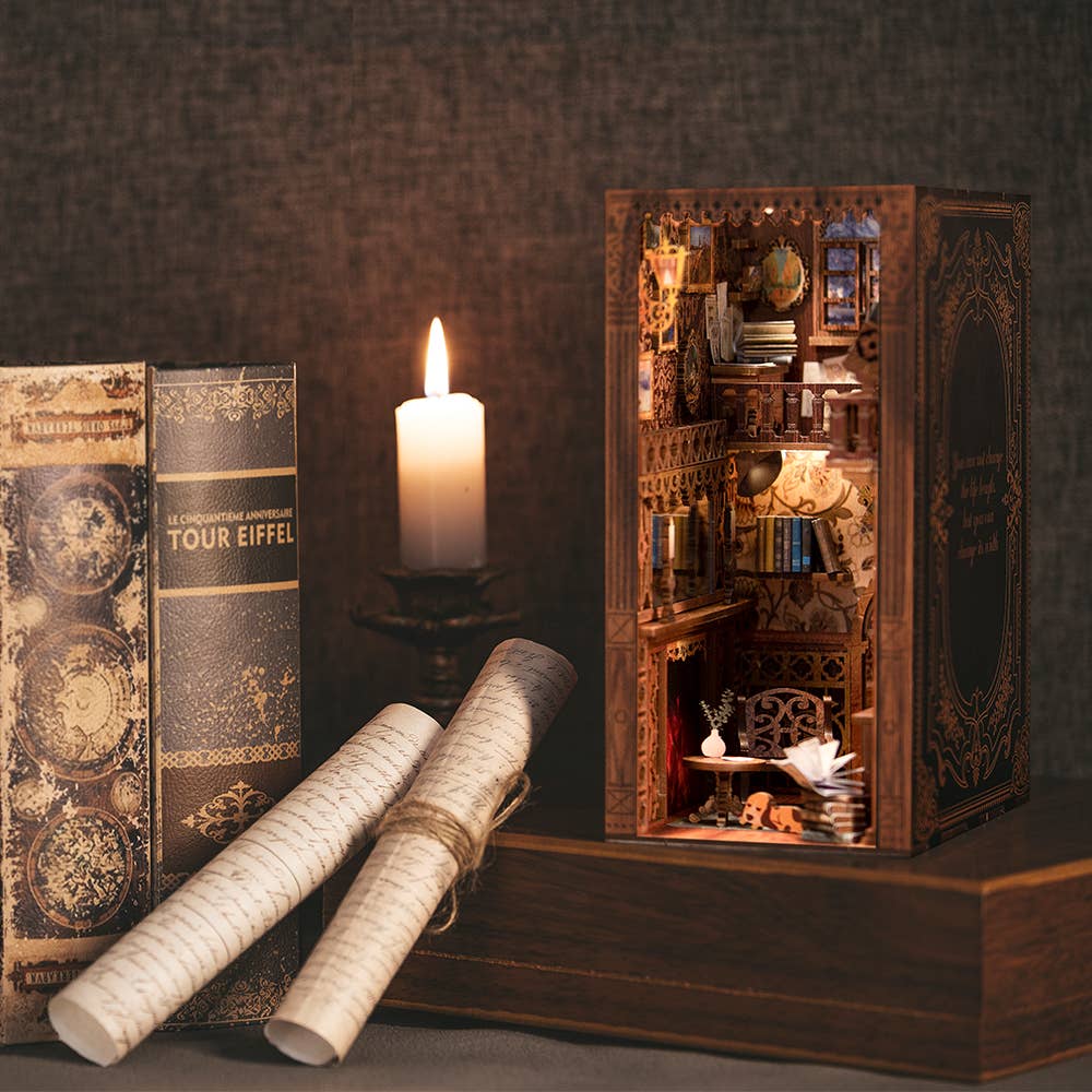 Book Nook Kit - Eternal Bookstore