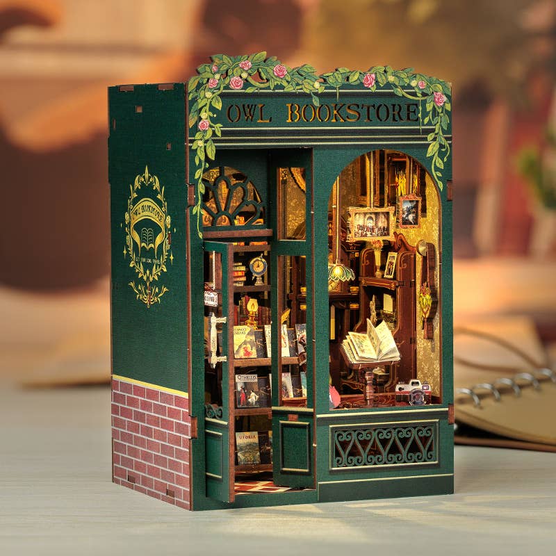 Book Nook Kit - Owl Bookstore