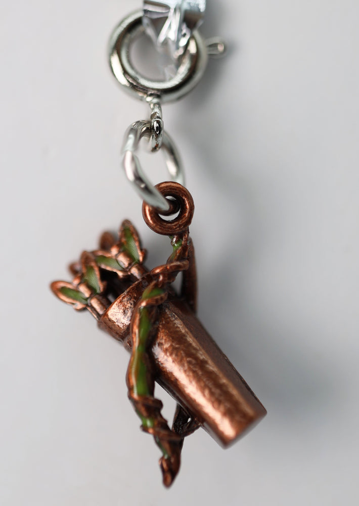 Traveler's Trinkets - Bow and Quiver Charm