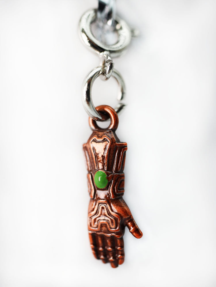 Traveler's Trinkets - Forged Gauntlet Charm